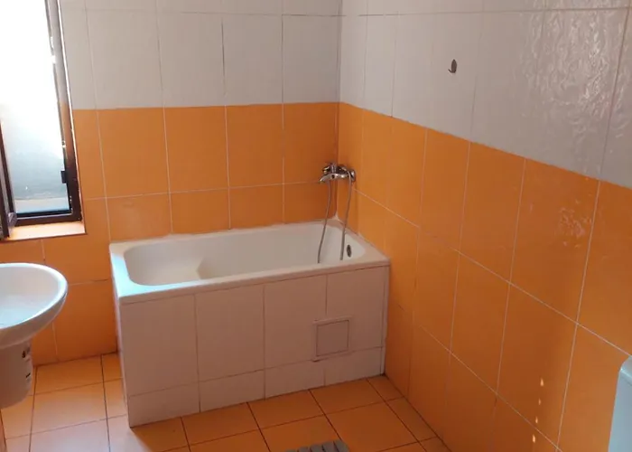 Готель Monad 3*