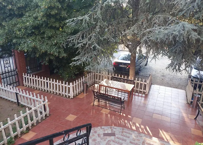 Monad Готель Ефоріє-Норд